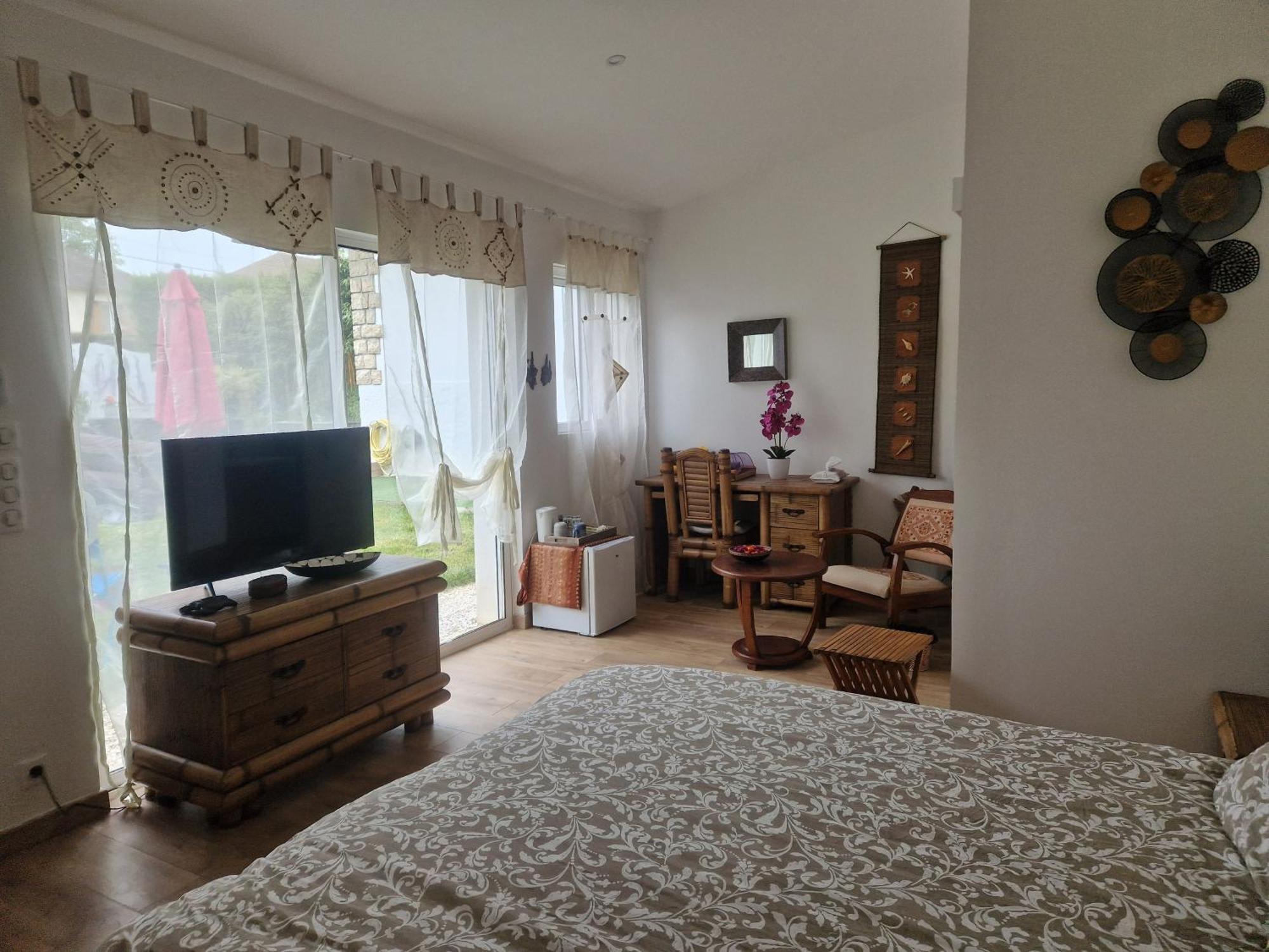 La Serenite Balinaise, Chambre Et Sdb Privee, Jardin , Piscine Et Jacuzzi En Saison, Pres De Chantilly, Parc Asterix Et Cdg Et Paris En 20' Orry-La-Ville Εξωτερικό φωτογραφία