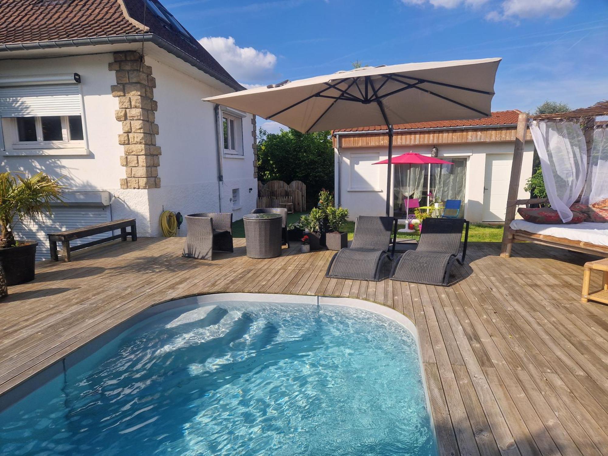 La Serenite Balinaise, Chambre Et Sdb Privee, Jardin , Piscine Et Jacuzzi En Saison, Pres De Chantilly, Parc Asterix Et Cdg Et Paris En 20' Orry-La-Ville Εξωτερικό φωτογραφία